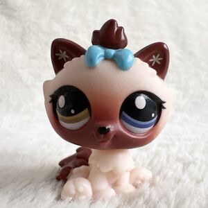 Littlest Pet Shop G7 Series 1 #4 Sitting Cat Brown Blue Eyes LPS Kitten